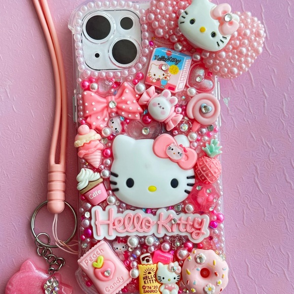 Junk case, hellon Kitty iPhone 15, new - Picture 3 of 3